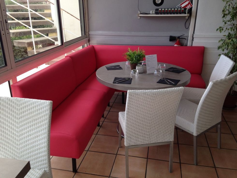 refection banquettes L64 st cyr sur mer 